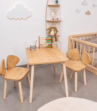 Tafelset met 2 stoeltjes met hondenoren van natuurhout | Design Puppy - galeriefoto 3 | Cozy Collections