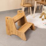 Montessori opstapje met 2 treden van natuurhout - galeriefoto 1 | Cozy Collections
