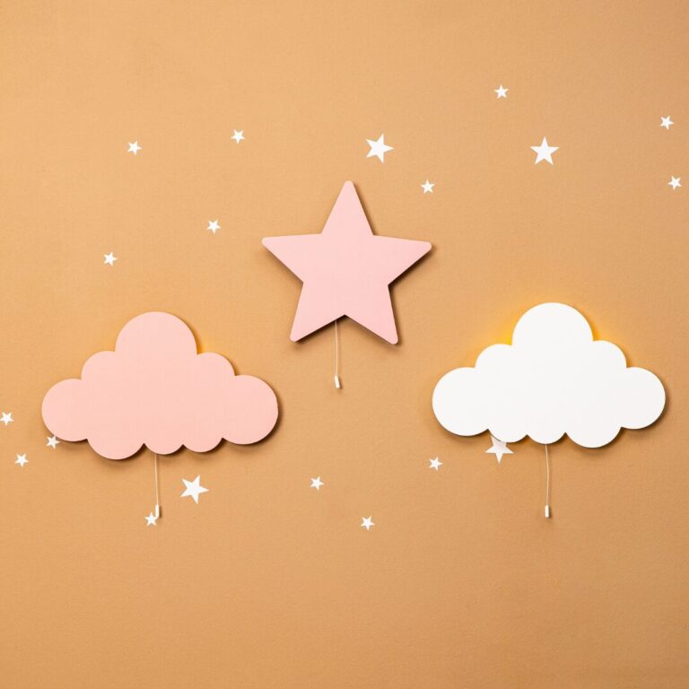 LED-wandlamp ster roze van natuurhout | Decoratieve kinderlamp - Trioset: ster + Witte wolk + Roze wolk - productafbeelding | Cozy Collections