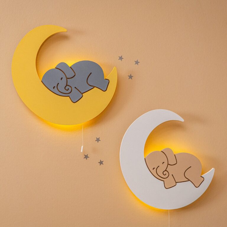 LED-wandlamp olifant op handgeschilderde houten maan - galeriefoto 1 | Cozy Collections