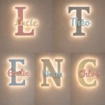 Gepersonaliseerd initiaal-nachtlampje met naam LED hout | Houten LED nachtlamp