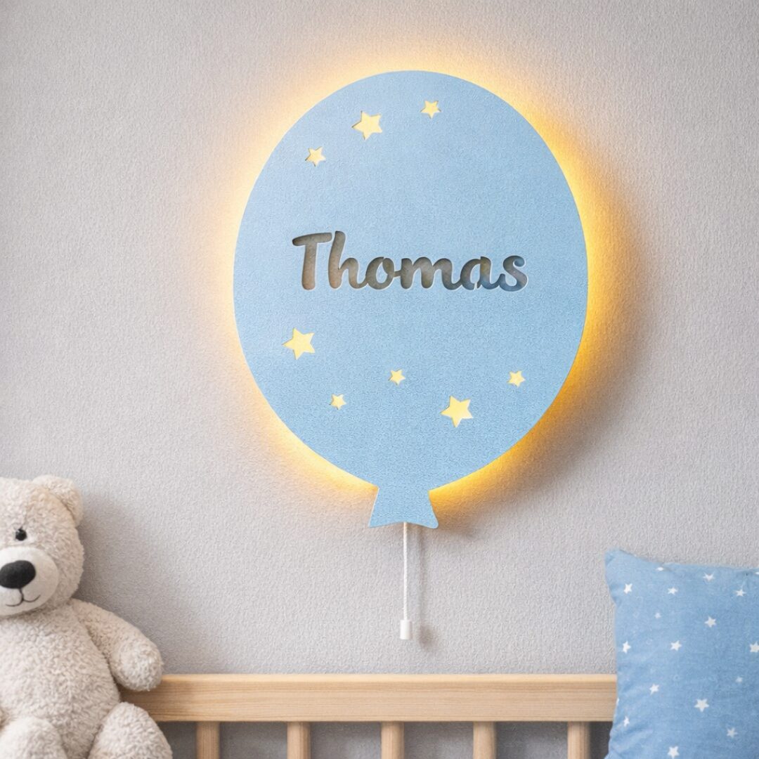 Gepersonaliseerde ballon wandnachtlamp met naam | Houten LED nachtlamp