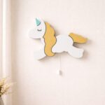 Eenhoorn volledig silhouet LED-wandnachtlamp van hout | Houten LED nachtlamp