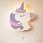 Eenhoorn LED-wandnachtlamp van hout | Houten LED nachtlamp