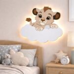 Gepersonaliseerde leeuwenwelp op wolk LED-wandnachtlamp | Houten LED nachtlamp
