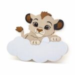 Gepersonaliseerde leeuwenwelp op wolk LED-wandnachtlamp | Houten LED nachtlamp