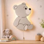 Zittend beertje LED-wandnachtlamp van hout | Houten LED nachtlamp